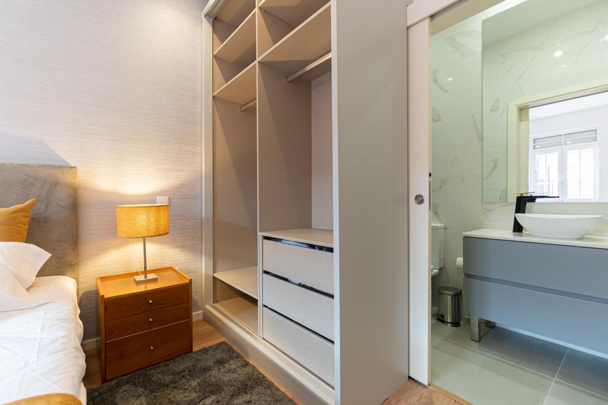 House Center - With Garage Vakantiehuis