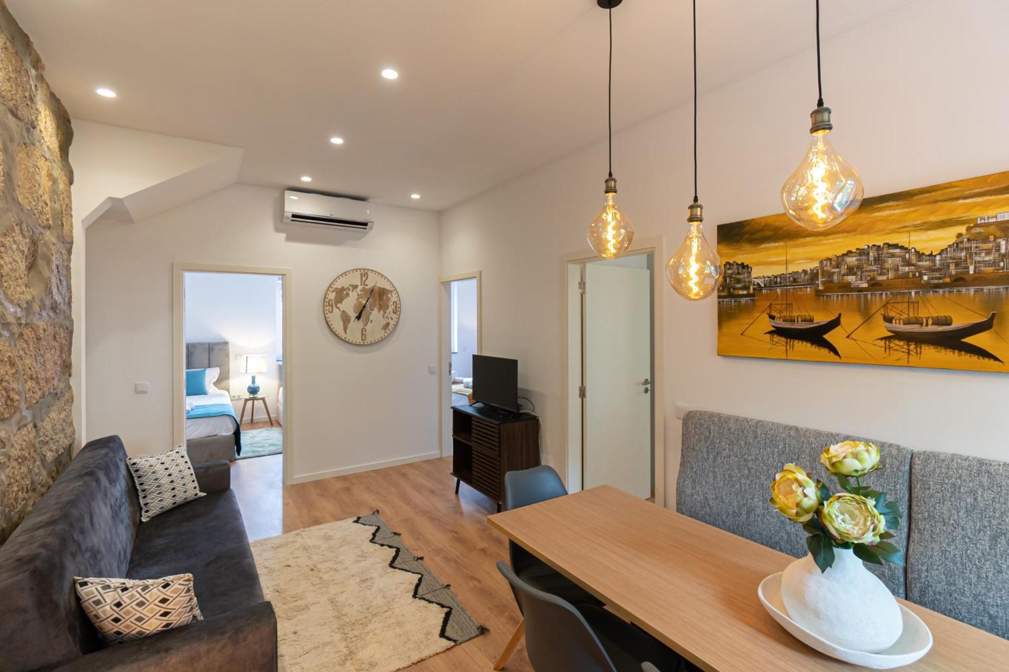 House Center - With Garage Holiday home *